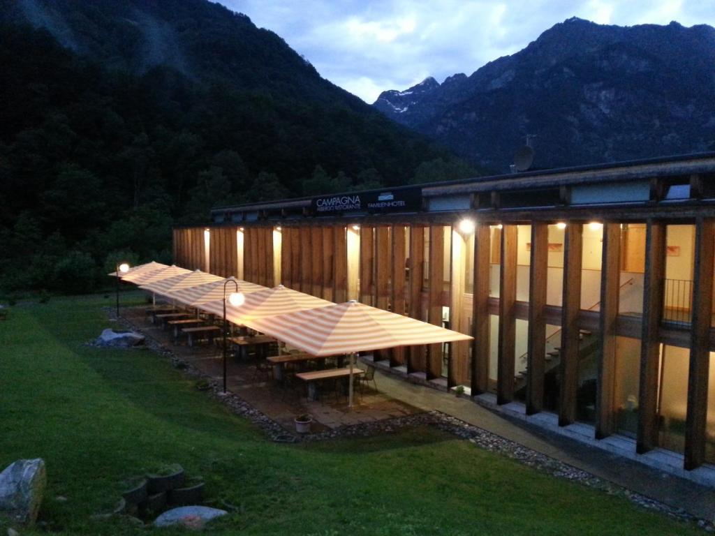 Familienhotel Campagna Frasco Bagian luar foto
